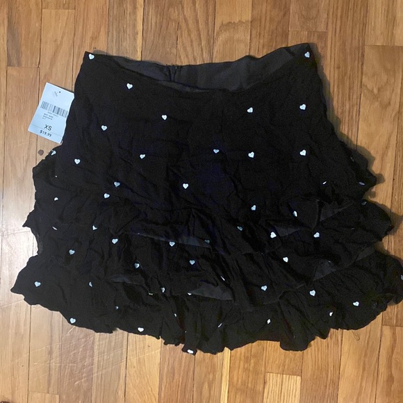 Forever 21 Dresses & Skirts - Forever 21 Heart Print Skirt